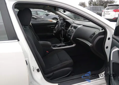 2015 Nissan Altima 2.5 Sv from USA, damaged, VIN 1N4AL3AP4FC108191